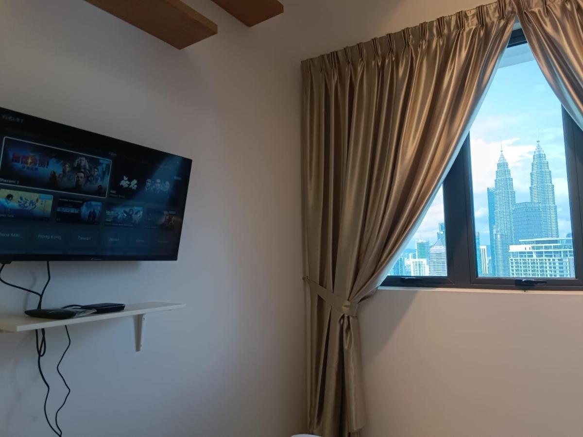 Cl 29A Insta Klcc View & Infinity Pool Apartment Kuala Lumpur Bagian luar foto
